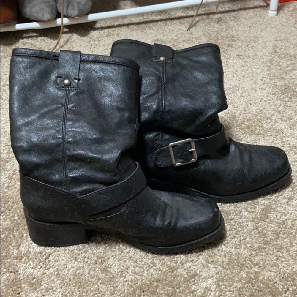 Jessica Simpson boots